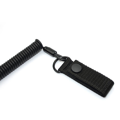 Matt Black Coiled Pistol Lanyard 2M Memperluas Untuk Duty Belt Loop